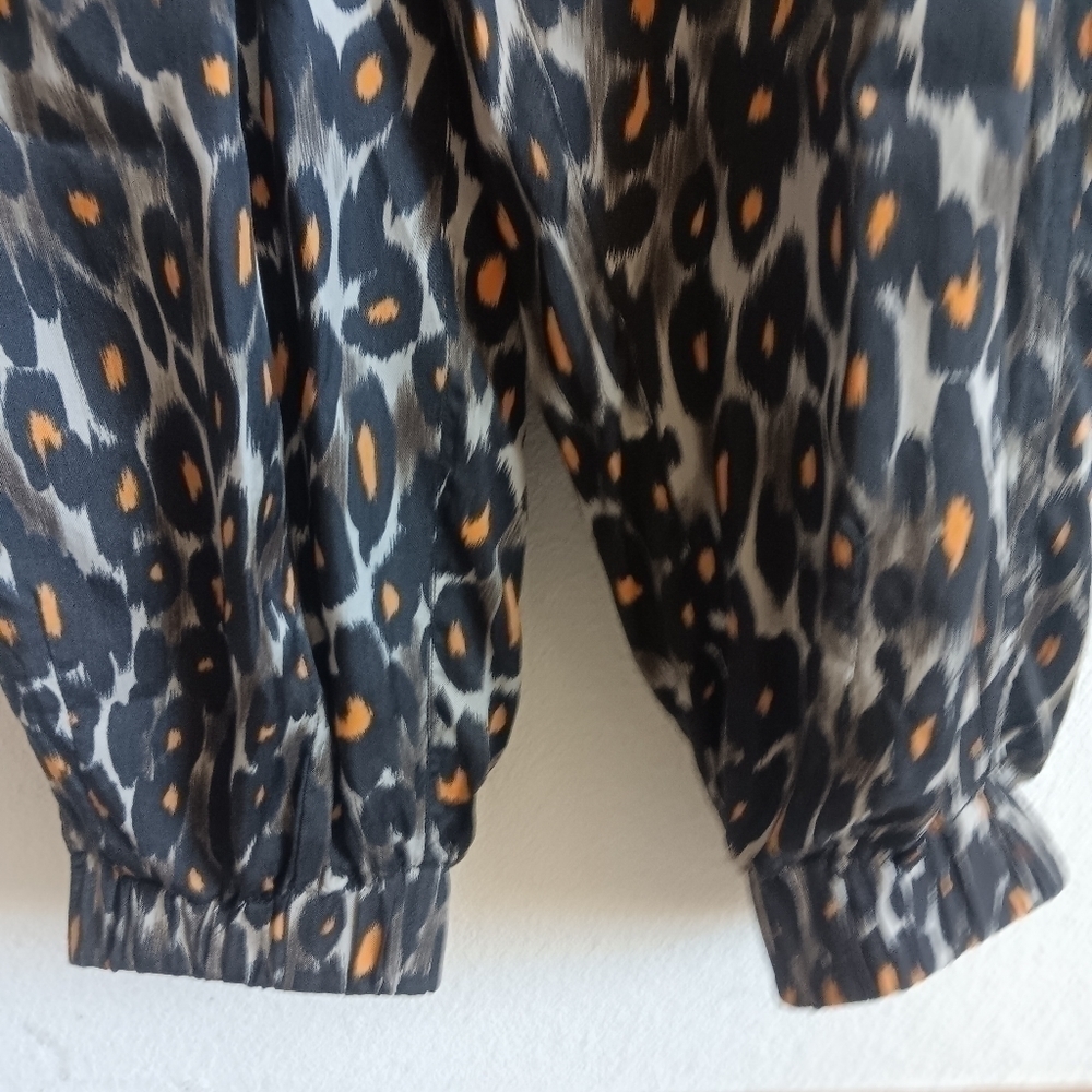 EUC R13  size XS Animal Print Jumpsuit . Missing belt - Picture 3 of 10